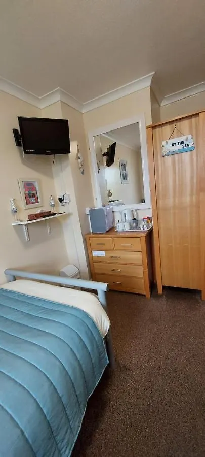 Ivanhoe Guest House Bridlington 3*,